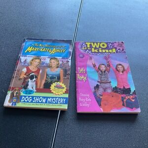 Mary-Kate & Ashley Books The Case of the Dog Show Mystery Let's Party!‎